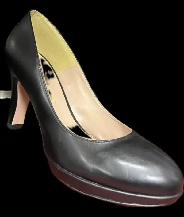 ESCARPINS EN CUIR NOIRE